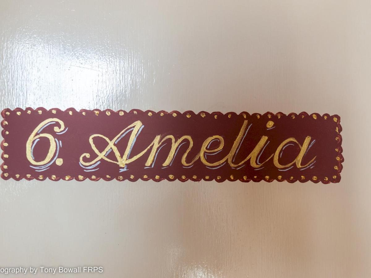 Pass The Keys The Delightful Amelia * Brighton